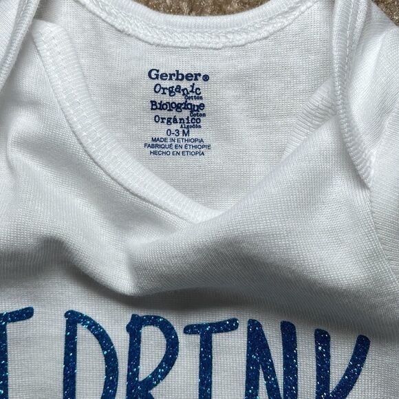 Hand Crafted infant onesie size 0-3months, funny saying onesies, customizable - Picture 3 of 4